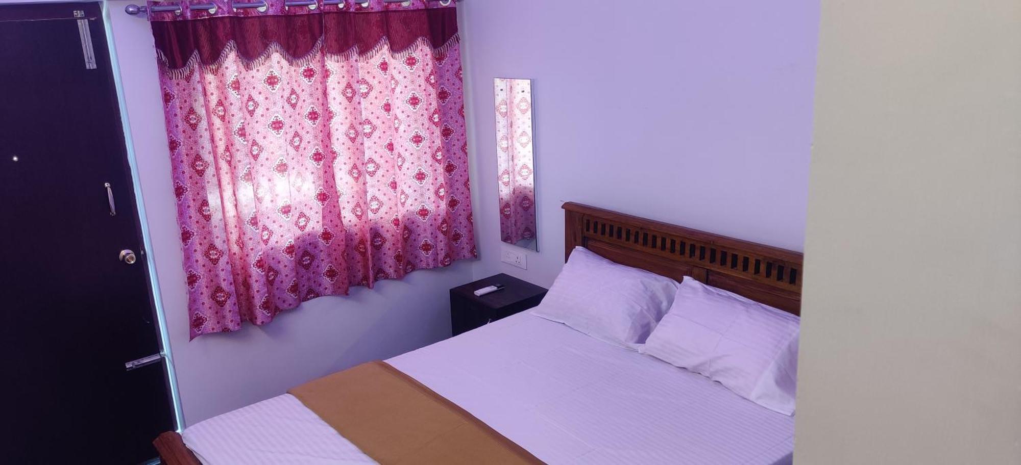 Aadhi Esha Residency Hotel Tiruvannamalai Ngoại thất bức ảnh