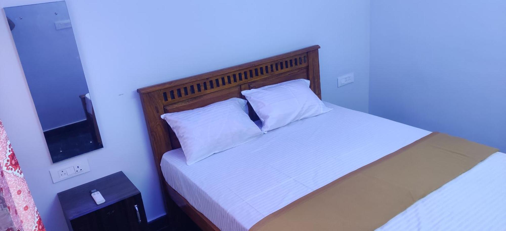 Aadhi Esha Residency Hotel Tiruvannamalai Ngoại thất bức ảnh